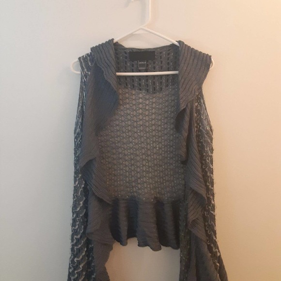 Pepa Pombo Unitalla Knit Tiered Scalloped Fall Sweater/ Wrap - Picture 6 of 16